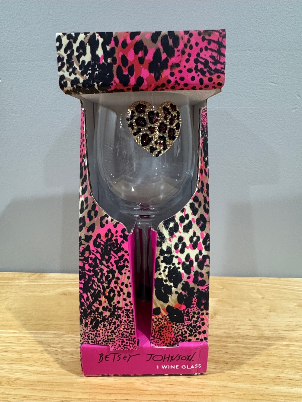 NWT Betsey Johnson Pink Leopard Print Wine Glass Textured Rhinestone Heart